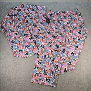 NWT Kate Spade Black Label Spring/Antique Floral Short Sleeve Capri Pajamas